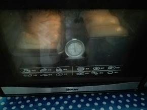 烤箱预热，下层180度35分钟（烤箱温度根据自家烤箱实际温度操作）