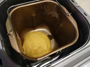 设置面包面和面时间10分钟，静置5分后再和面15分钟。