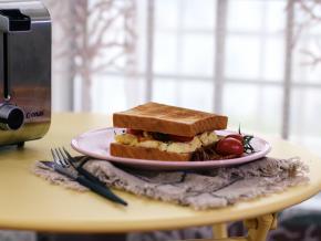 用多士炉烤一份三明治也是不错的选择。