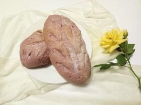 170度预热烤箱，然后上170度，下150度，放中下层烤25分钟。烤到10分钟左右可以加盖锡纸，也可以根据颜色情况自行加盖锡纸。