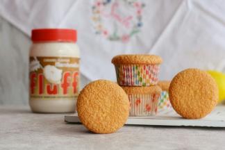 烤好的蛋糕晾凉即可食用