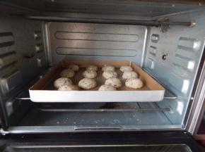 在上烤箱180度烤18分钟