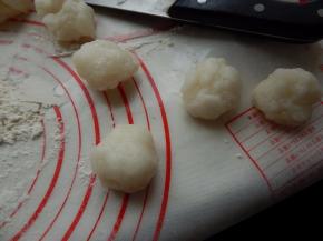 然后分成25克一小块