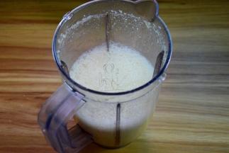 玉米加一碗冷开水打成玉米汁