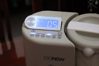 启动搅拌功能，可以自己调节研磨时间，3-5分钟即可