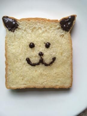 挤出鼻子和嘴巴