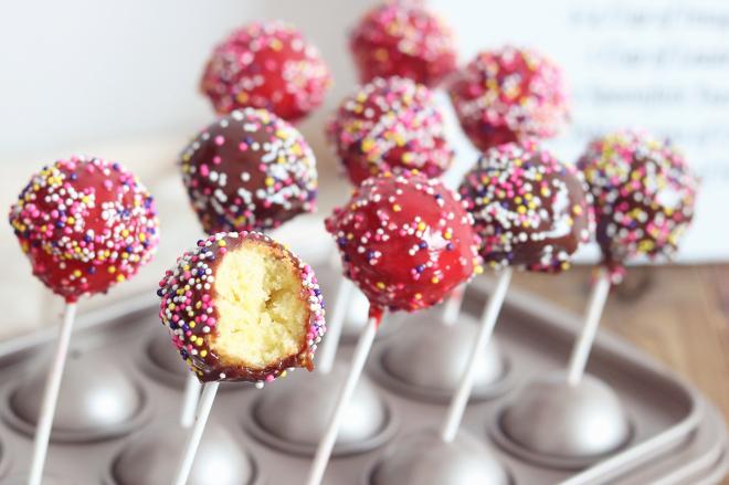 双色棒棒糖蛋糕