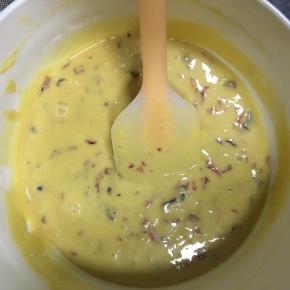 搅拌均匀至无面粉颗粒