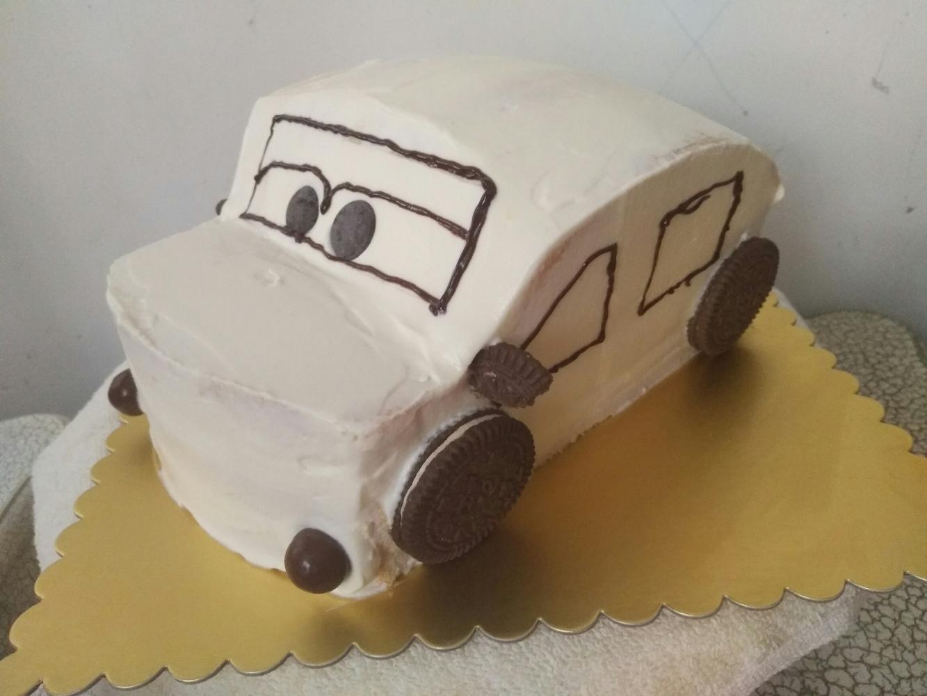汽车造型鲜奶蛋糕的做法_汽车造型鲜奶蛋糕怎么做_汽车造型鲜奶蛋糕的家常做法_Archeboy【心食谱】