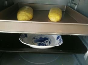 放入烤箱进行二次发酵