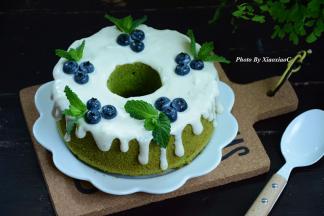 抹茶戚风淋面就做好啦。