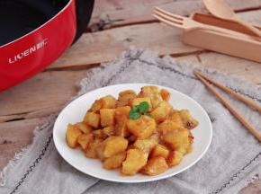7.趁热装盘（盘子上刷点香油更好后期清洗）
