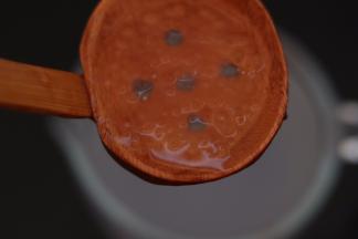 5.捞出闷好的西米过冷水