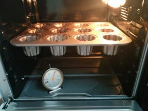 8.放入预热好的烤箱180度20分钟