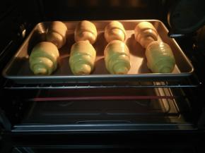 14.烤箱中层180度20分钟左右，上色盖锡纸即可