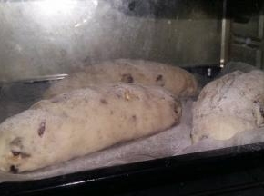 烤箱预热180度，中下层，烤25分钟。温度和时间请根据自家烤箱灵活掌握，我的仅做参考。