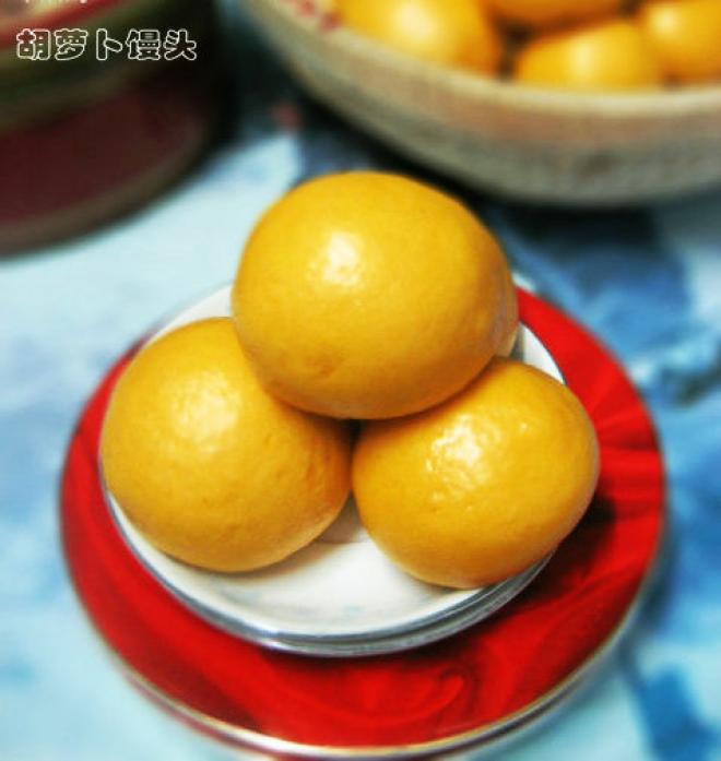 利用天然食材，做养眼又健康的【胡萝卜小馒头】