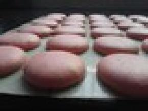 烤制时间到，出炉、室温凉透