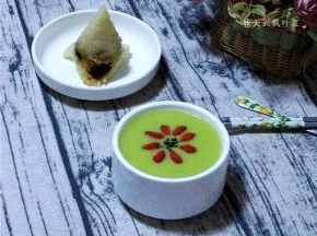 请品尝香滑而细腻，营养又健康的早餐米糊。