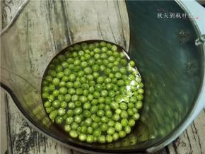 加入800ml清水；