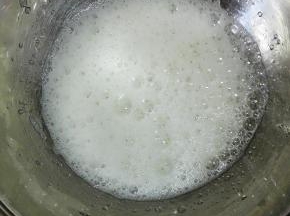 蛋白打至粗泡