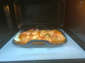 放进微波炉高火2分钟即可。