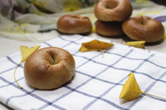 黑豆浆全麦贝果