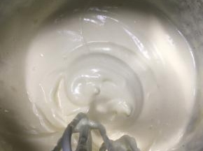 打发到提起打蛋头蛋液也明显纹路并且不消失