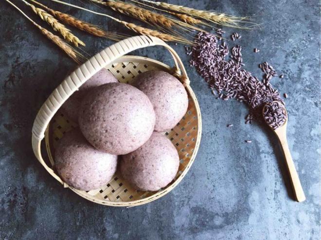 紫米馒头