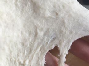 能拉开会断的厚膜即可，不需要出薄膜