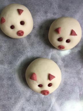 做好之后放在蒸架上