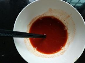 腌料和水混合
