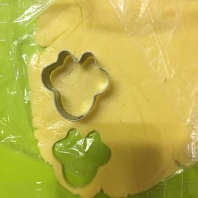 脸部用原味面片，小手同样用原味面片印出