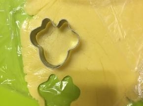 脸部用原味面片，小手同样用原味面片印出