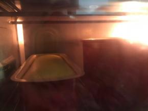 水浴法，烤箱预热160度5分钟，烤60分钟后再焖20分钟。