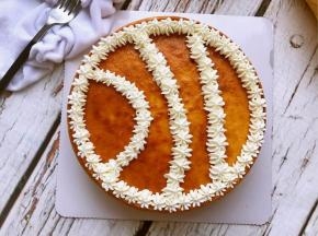 如图裱出鱼身上的图案。