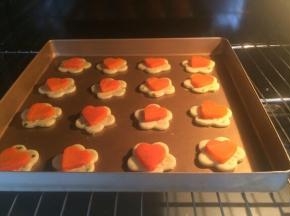 烤箱提前预热10分钟，上火180度，下火165度，20分钟。