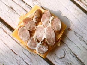 再抹一层沙拉酱。