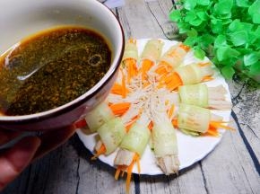 加入搅拌好的汁