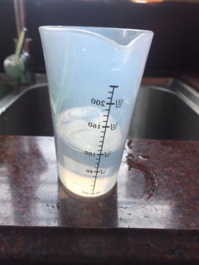 2平杯面粉配100ml清水