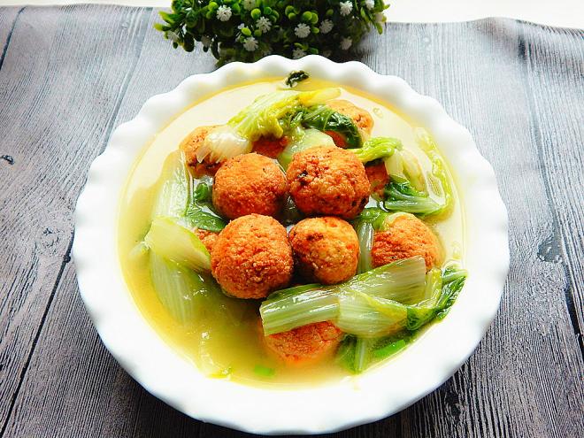 白菜豆腐丸子汤