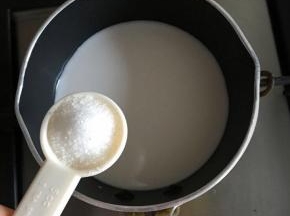 再加入1茶匙糖
