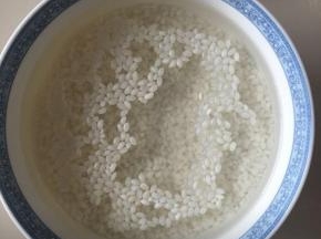 提前泡两小时的糯米