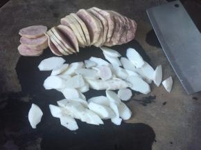 红薯山药切成薄片