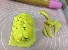 将多余的边缘切去