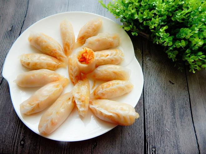 胡萝卜鸡蛋水晶饺子