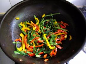 快速翻炒均匀即可出锅。