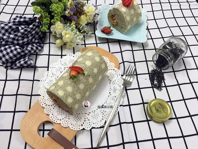 黑芝麻波点蛋糕卷