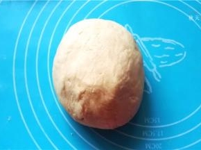 手揉成团；