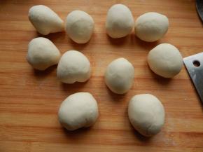 醒好的面团分小块